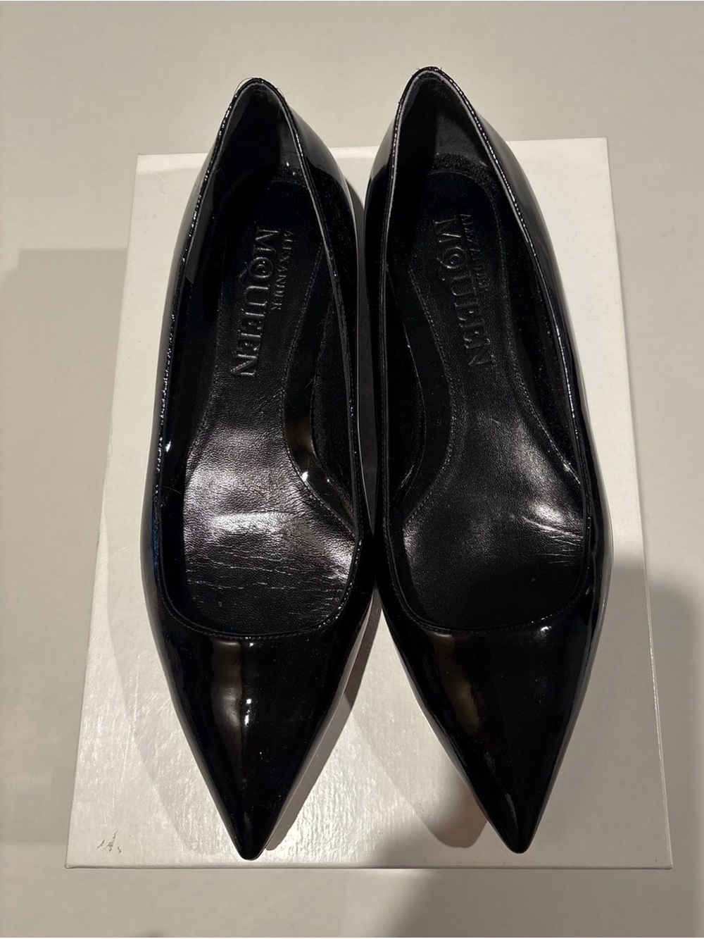 Alexander McQueen black flat patent leather shoe, US 9